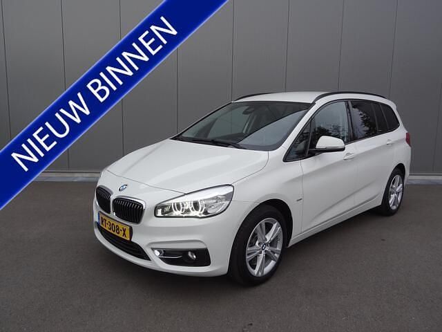 Wit Gebruikt 2018 BMW 220 Comfort Edition Stationwagen | € 21.945 (Goede deal) - Afbeelding 1/4