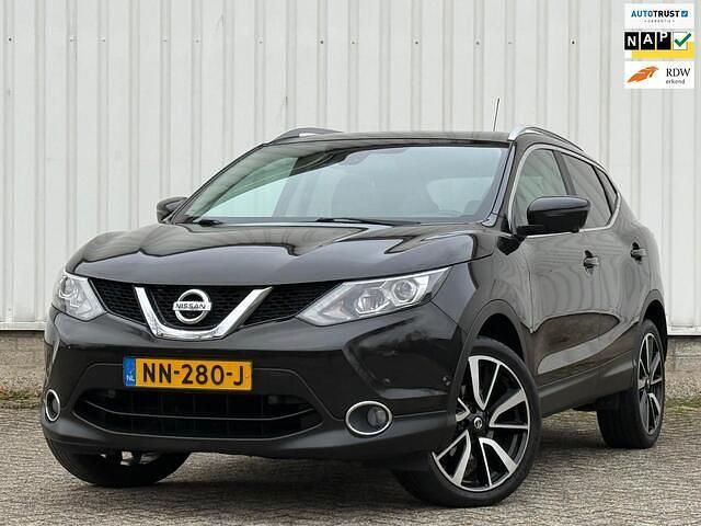 Zwart (metallic) Gebruikt 2017 Nissan Qashqai Tekna SUV | € 12.499 (Eerlijke prijs) - Afbeelding 1/4