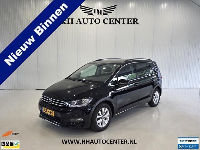 Zwart Gebruikt 2021 VW Touran Comfortline MPV | € 25.850 (Goede deal) - Afbeelding 1/4