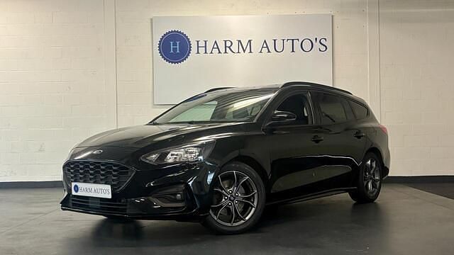 Zwart Occasion 2020 Ford Focus ST-Line Stationwagen | € 14.999 (Eerlijke prijs) - Afbeelding 1/4