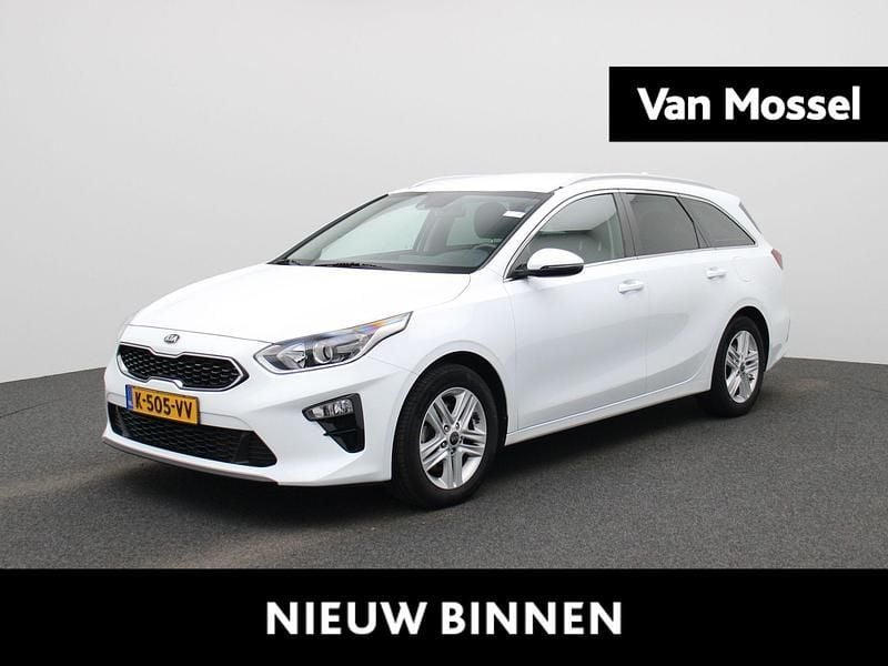 Wit Gebruikt 2021 Kia Ceed Stationwagen | € 19.900 (Eerlijke prijs) - Afbeelding 1/4