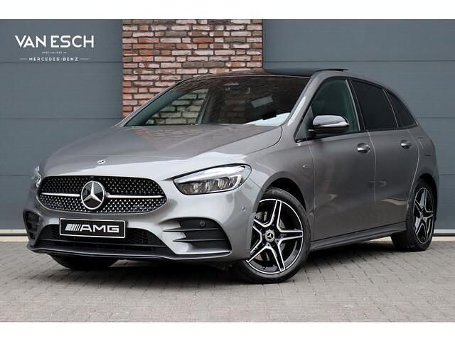 Grijs Gebruikt 2025 Mercedes B250 Advanced MPV | € 41.500 (Eerlijke prijs) - Afbeelding 1/4