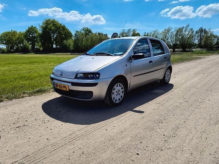 Gebruikt 2001 Fiat Punto | € 850 (Eerlijke prijs) - Afbeelding 1/4