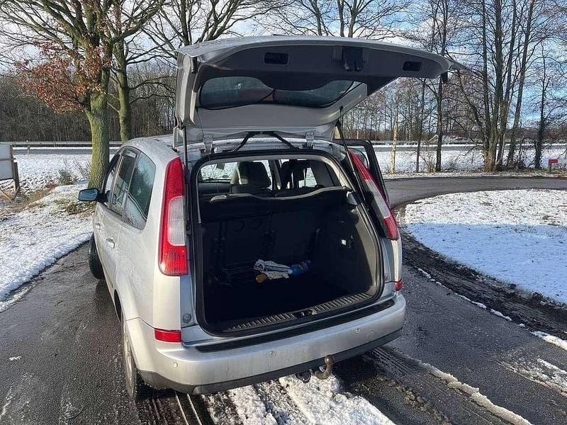 Occasion 2005 Ford C-MAX MPV | € 1.700 (Eerlijke prijs) - Afbeelding 1/4