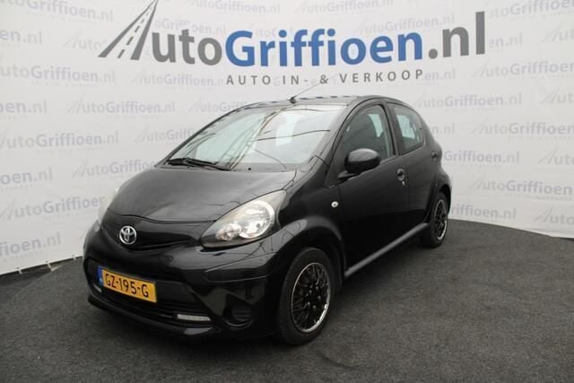 Zwart Gebruikt 2012 Toyota Aygo Hatchback | € 3.490 (Goede deal) - Afbeelding 1/4