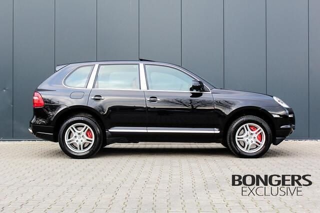 Zwart (metallic) Occasion 2008 Porsche Cayenne Turbo SUV | € 37.450 - Afbeelding 1/4