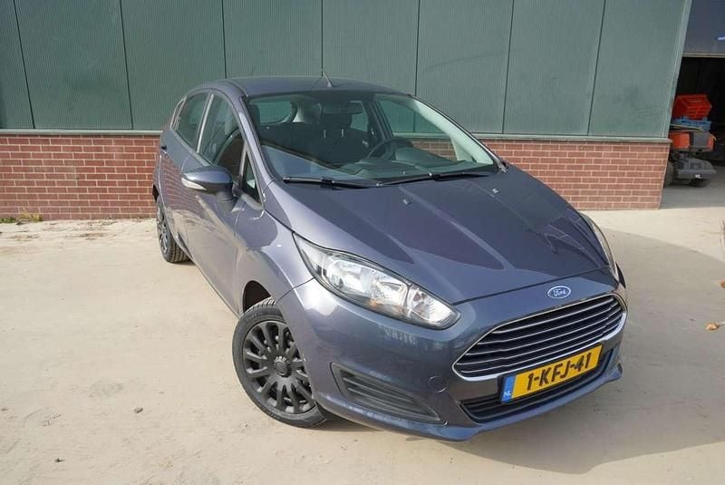 Occasion Ford Fiesta 65 PK (47 kW) 2013 Grijs Hatchback