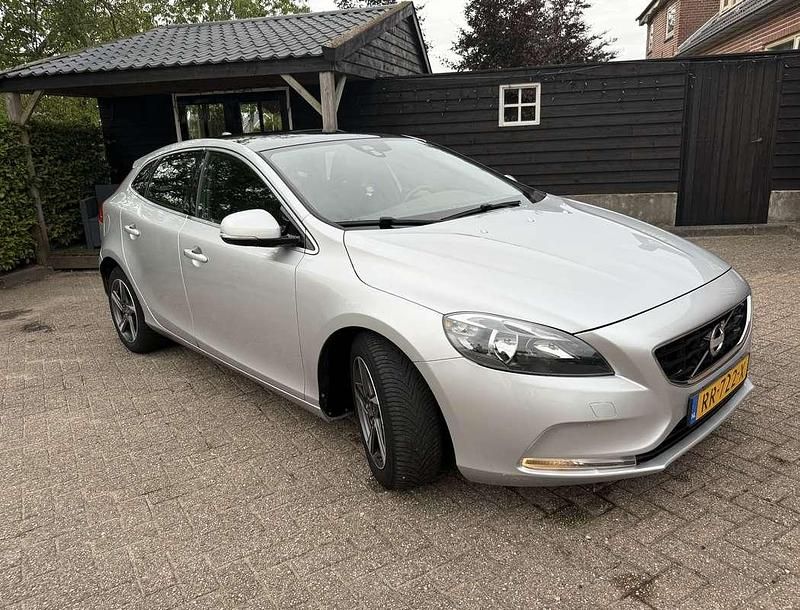 Gebruikt 2013 Volvo V40 Stationwagen | € 7.500 (Eerlijke prijs) - Afbeelding 1/4
