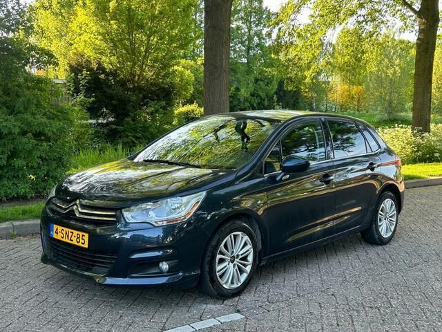 Blauw, metallic lak Gebruikt 2013 Citroën C4 Business Class Hatchback | € 4.950 (Eerlijke prijs) - Afbeelding 1/4