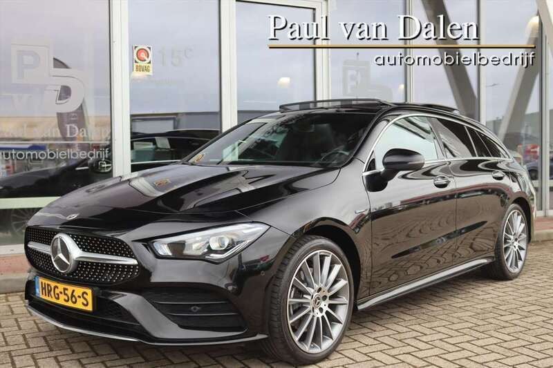 Zwart Gebruikt 2021 Mercedes CLA250e AMG line Sedan | € 29.920 (Super prijs) - Afbeelding 1/4