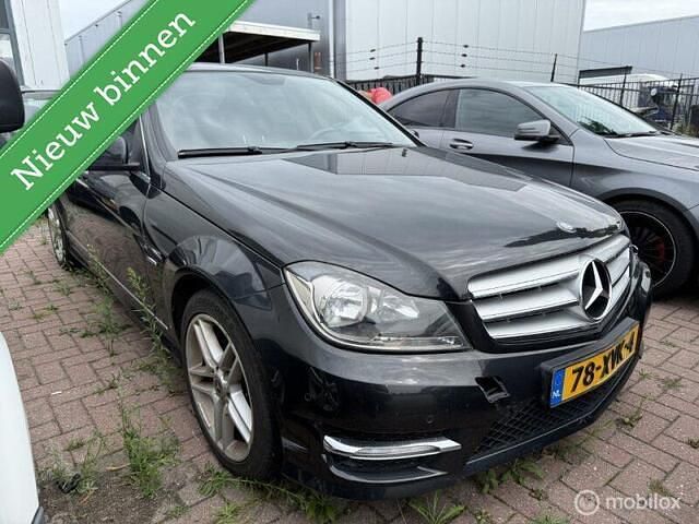Zwart Gebruikt 2011 Mercedes C180 Avantgarde Sedan | € 3.750 - Afbeelding 1/4