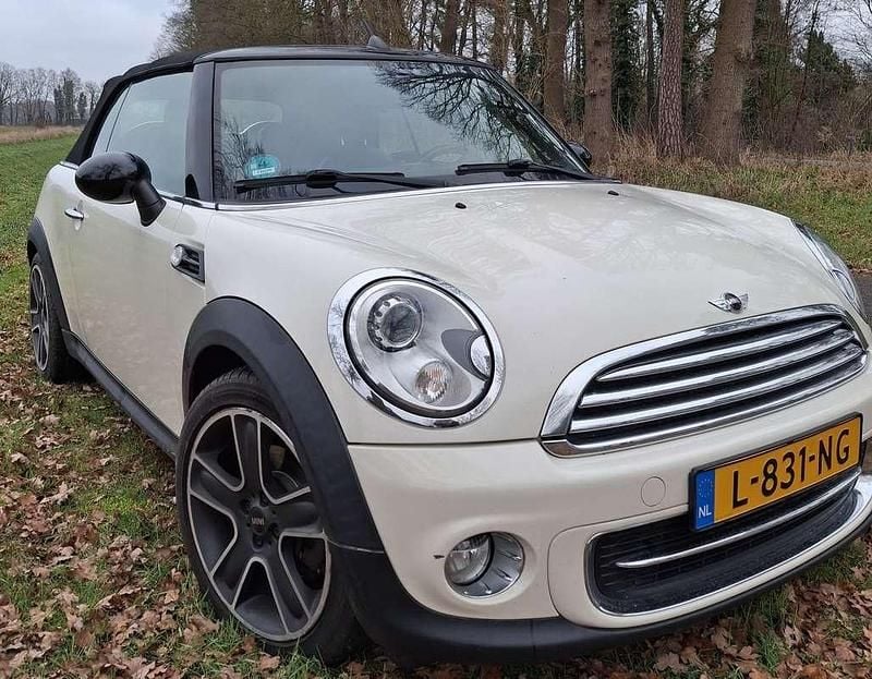 Beige Gebruikt 2011 Mini Cooper Cabriolet Chili Cabriolet | € 6.450 (Super prijs) - Afbeelding 1/4