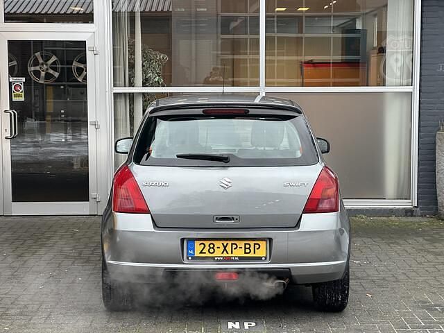 Occasion Suzuki Swift GLS 93 PK (68 kW) 2007 Grijs Hatchback