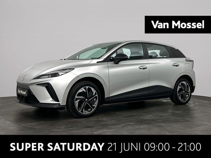 Grijs, metallic lak Gebruikt 2023 MG MG4 EV Hatchback | € 19.995 (Eerlijke prijs) - Afbeelding 1/3