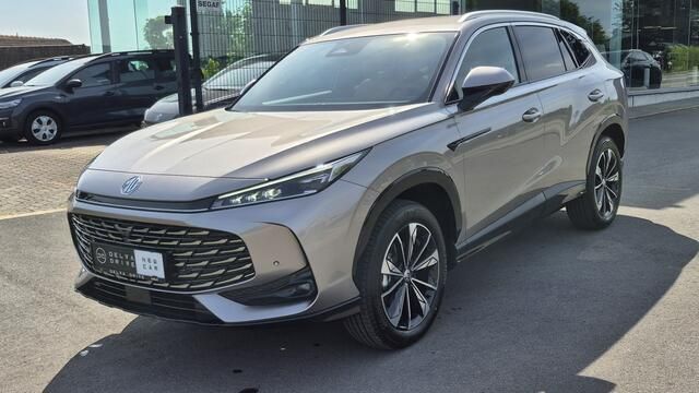 Zilver Nieuw 2025 MG HS Luxury SUV | € 29.290 - Afbeelding 1/4