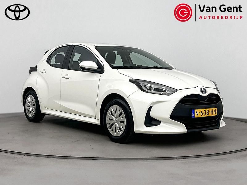 Wit Gebruikt 2021 Toyota Yaris Active Hatchback | € 19.999 (Eerlijke prijs) - Afbeelding 1/4