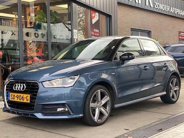 Occasion Audi A1 Sportback S-Line 97 PK (71 kW) 2018 Blauw (metallic) Hatchback