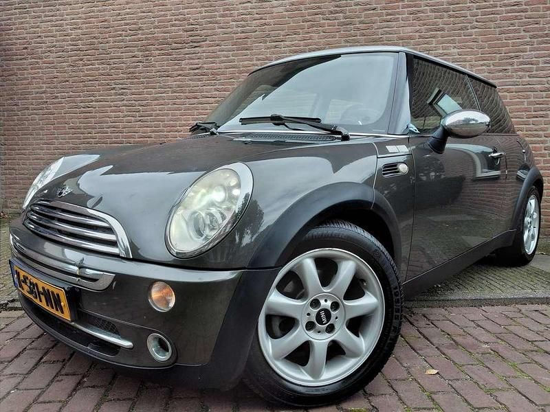 Grijs Gebruikt 2006 Mini Cooper Hatchback | € 2.750 (Super prijs) - Afbeelding 1/4