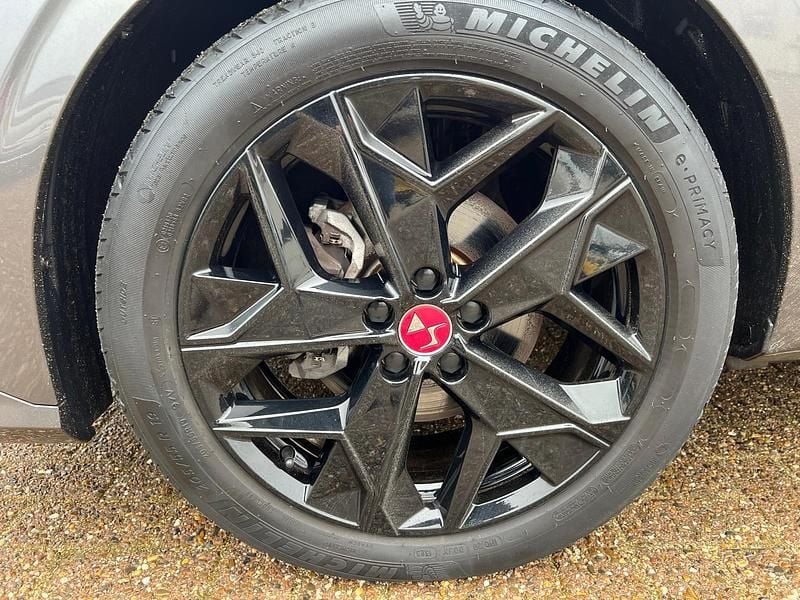 Occasion DS Automobiles DS4 Performance 131 PK (96 kW) 2026 Grijs SUV