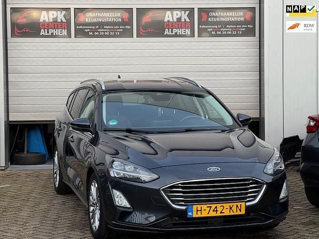 Blauw Occasion 2020 Ford Focus Business Edition Stationwagen | € 14.750 (Eerlijke prijs) - Afbeelding 1/4