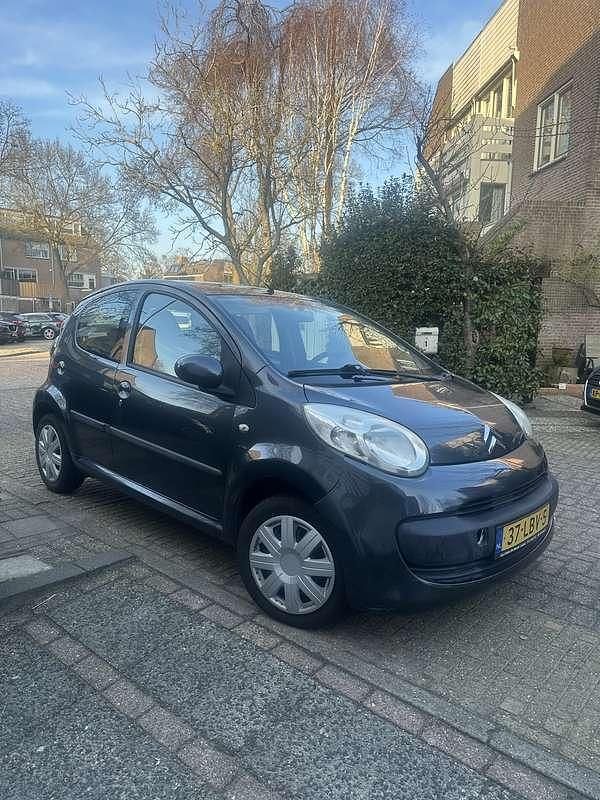 Grijs Occasion 2005 Citroën C1 Hatchback | € 1.700 (Eerlijke prijs) - Afbeelding 1/4