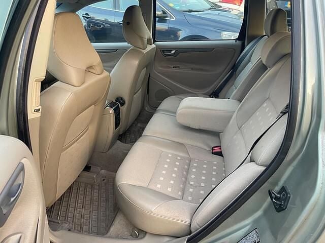 Occasion Volvo V70 140 PK (102 kW) 2006 Groen (metallic) Stationwagen