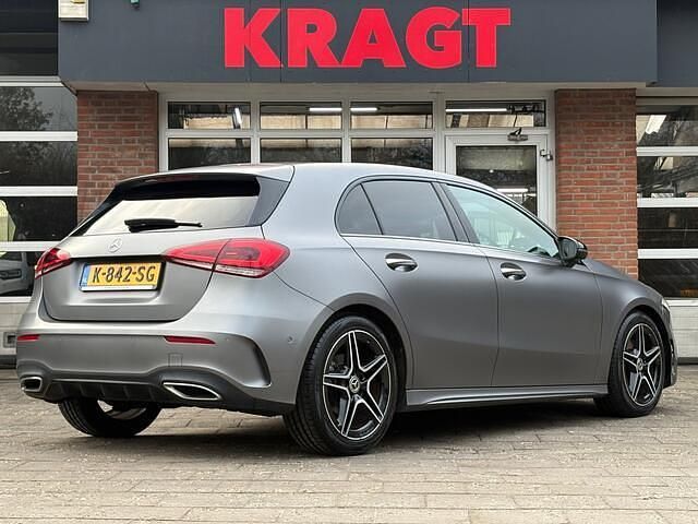 Occasion Mercedes A180 Business 136 PK (100 kW) 2021 Grijs Hatchback