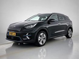 Zwart, metallic lak Gebruikt 2020 Kia e-Niro SUV | € 19.920 (Super prijs) - Afbeelding 1/3