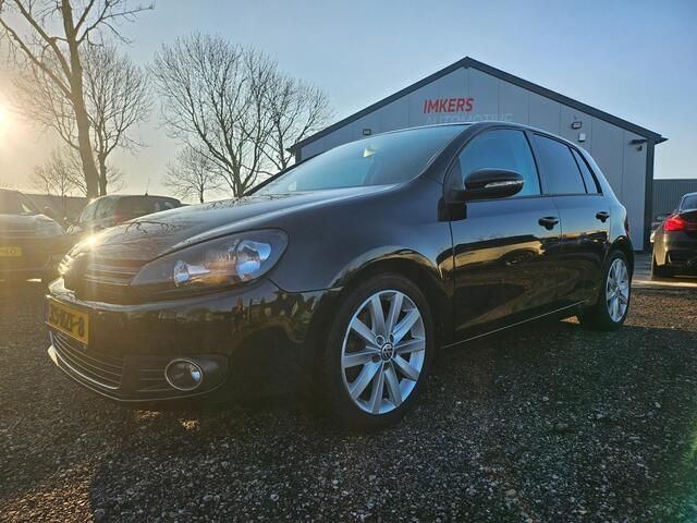Zwart Gebruikt 2009 VW Golf VI Highline Hatchback | € 4.400 (Eerlijke prijs) - Afbeelding 1/4