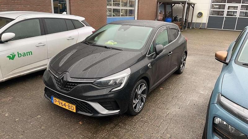 Noir etoilé gne Occasion 2022 Renault Clio V R.S. Hatchback | € 19.445 (Eerlijke prijs) - Afbeelding 1/3