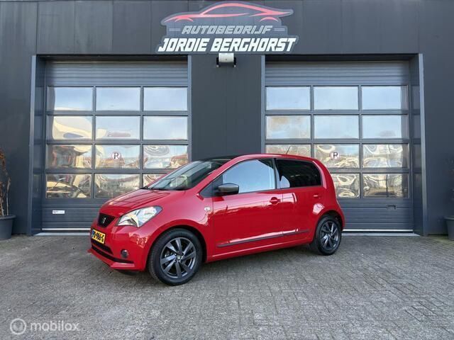 Rood Gebruikt 2017 Seat Mii CONNECT Hatchback | € 9.450 (Eerlijke prijs) - Afbeelding 1/4