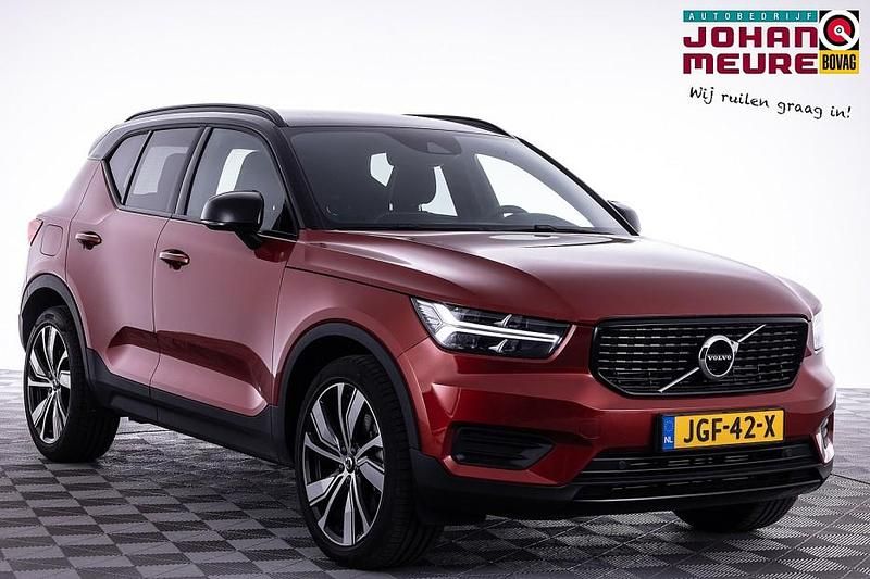 Rood Gebruikt 2021 Volvo XC40 R-Design SUV | € 33.990 (Super prijs) - Afbeelding 1/4