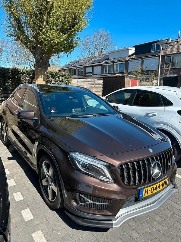 Gebruikt 2016 Mercedes GLA250 SUV | € 15.000 (Super prijs) - Afbeelding 1/4