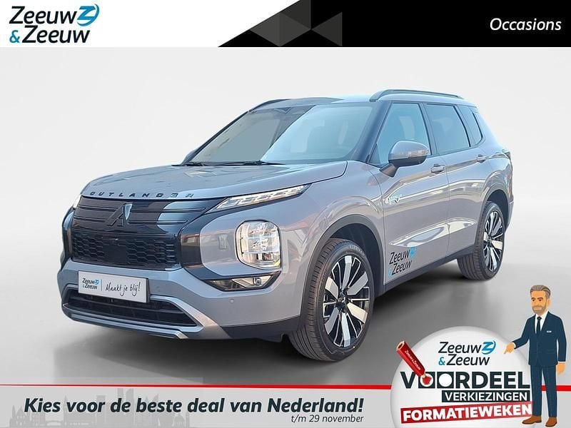 Grijs Gebruikt 2025 Mitsubishi Outlander Edition SUV | € 51.445 - Afbeelding 1/4