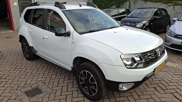 Wit Gebruikt 2017 Dacia Duster Black Shadow SUV | € 9.950 (Goede deal) - Afbeelding 1/4