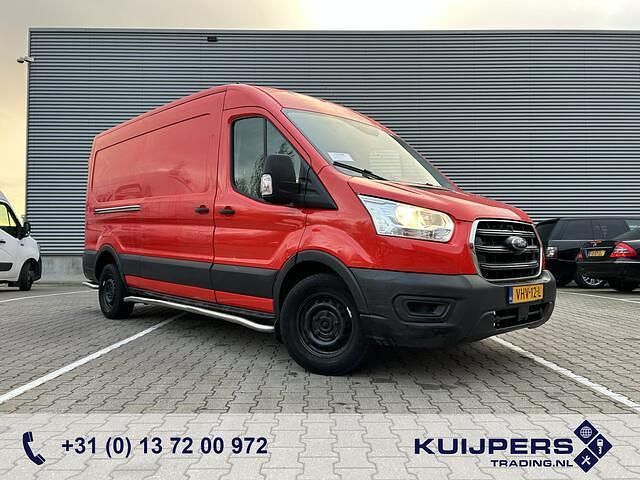 Occasion Ford Transit Trend 107 PK (78 kW) 2021 Rood Van