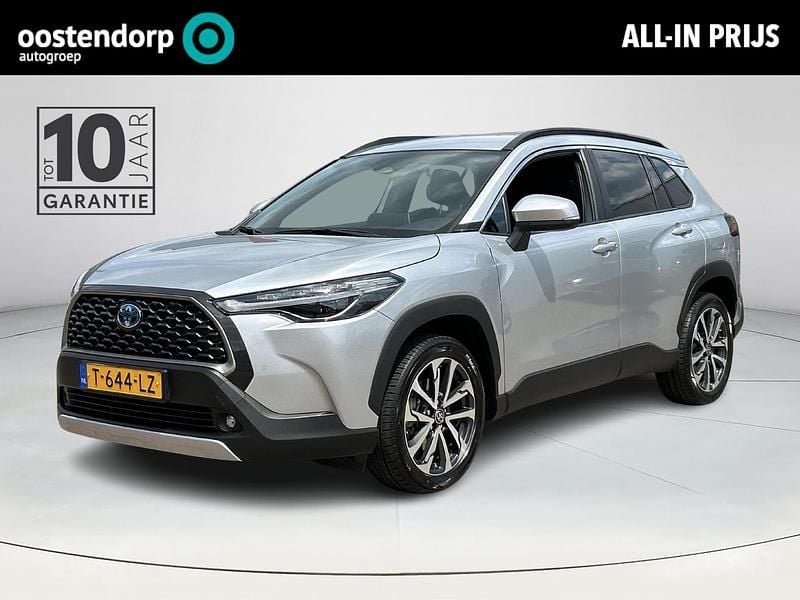 Grijs Gebruikt 2023 Toyota Corolla Cross Style SUV | € 32.450 (Goede deal) - Afbeelding 1/4