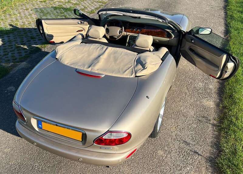 Brons Gebruikt 2003 Jaguar XK8 Cabriolet | € 22.750 (Super prijs) - Afbeelding 1/4