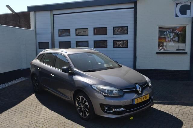 Grijs Gebruikt 2014 Renault Mégane GrandTour Bose Edition Stationwagen | € 5.995 (Eerlijke prijs) - Afbeelding 1/4