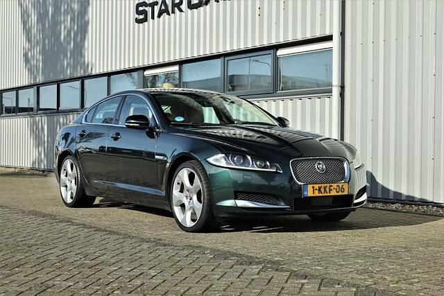 Groen Occasion 2013 Jaguar XF Business Edition Sedan | € 7.950 (Eerlijke prijs) - Afbeelding 1/4