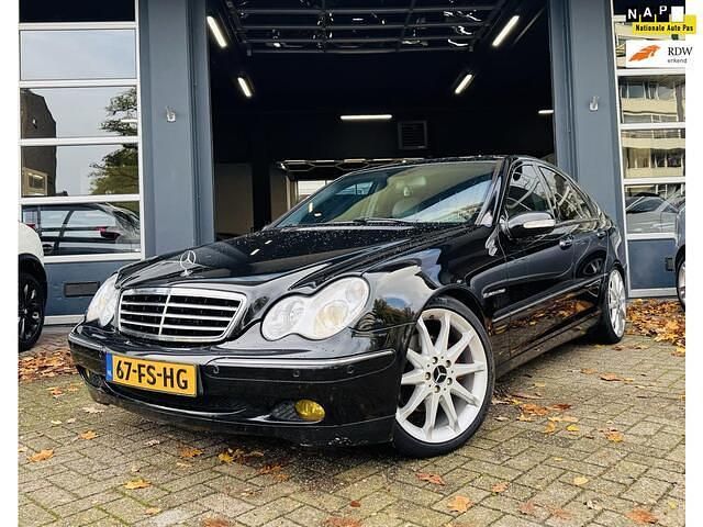 Zwart Gebruikt 2000 Mercedes C240 Elegance Sedan | € 3.999 (Eerlijke prijs) - Afbeelding 1/4