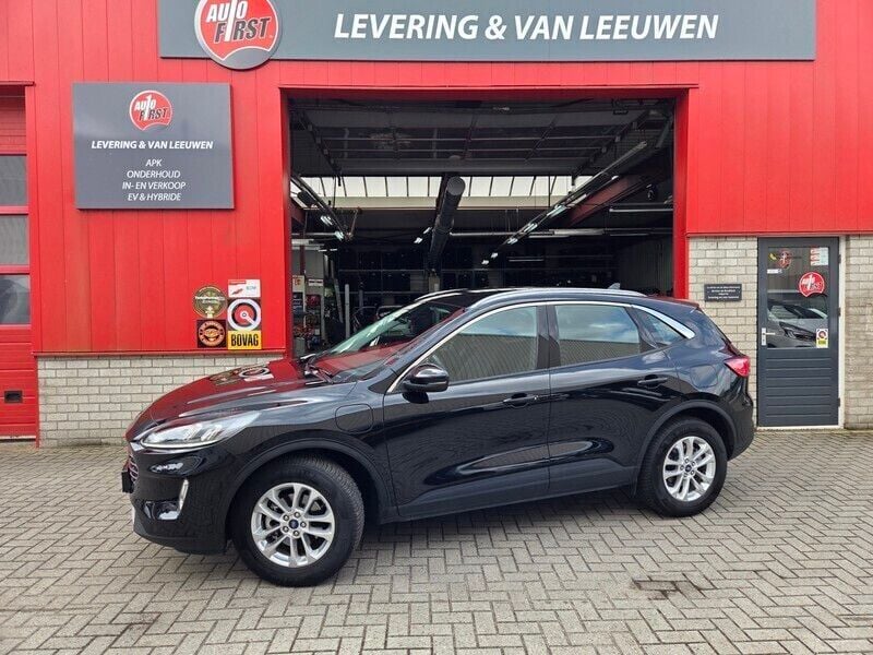 Zwart Gebruikt 2022 Ford Kuga Titanium SUV | € 26.750 (Super prijs) - Afbeelding 1/4