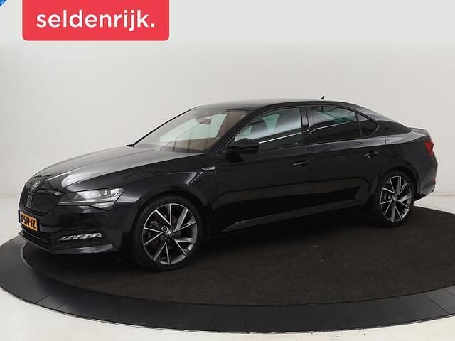 Zwart Gebruikt 2020 Skoda Superb SportLine Hatchback | € 24.900 (Duur) - Afbeelding 1/4