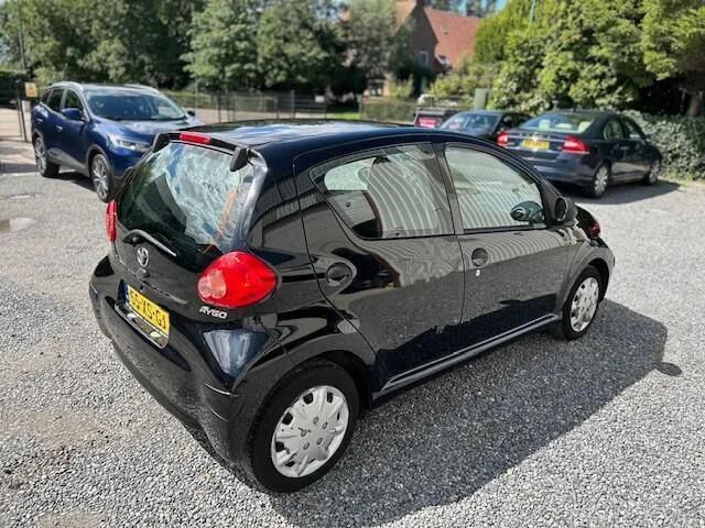 Occasion Toyota Aygo 68 PK (50 kW) 2007 Zwart Hatchback
