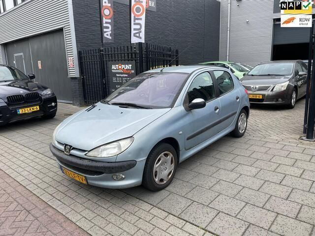 Grijs Gebruikt 2003 Peugeot 206 Hatchback | € 499 (Super prijs) - Afbeelding 1/4