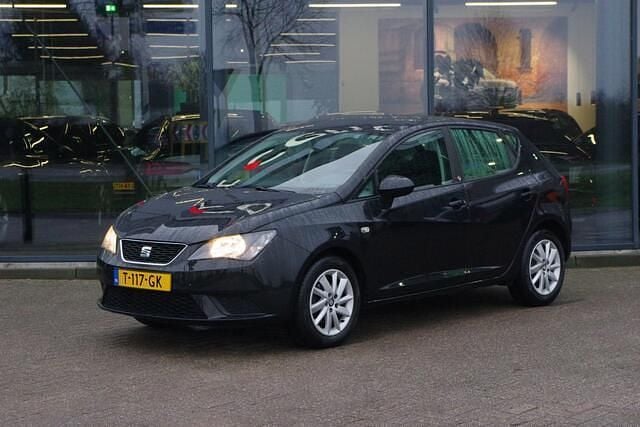 Zwart Occasion 2017 Seat Ibiza Reference Hatchback | € 8.950 (Eerlijke prijs) - Afbeelding 1/4