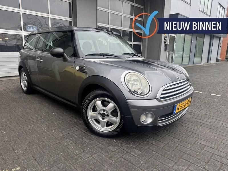 Grijs Gebruikt 2010 Mini One Clubman Pepper Stationwagen | € 4.775 (Eerlijke prijs) - Afbeelding 1/4