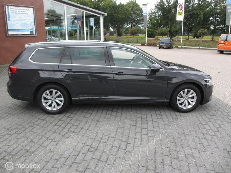 Occasion VW Passat Comfortline 150 PK (110 kW) 2020 Grijs Stationwagen