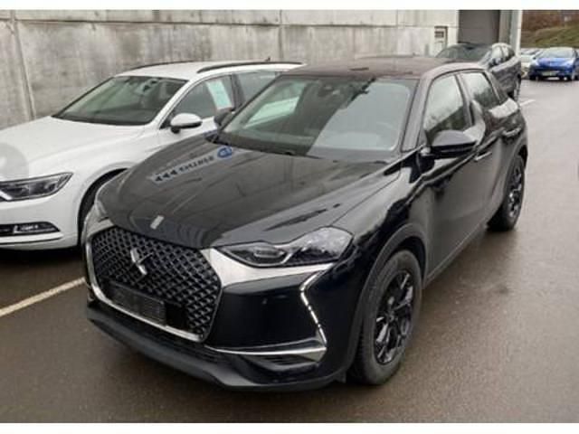 Zwart Gebruikt 2019 DS Automobiles DS3 Business Sedan | € 24.590 - Afbeelding 1/1