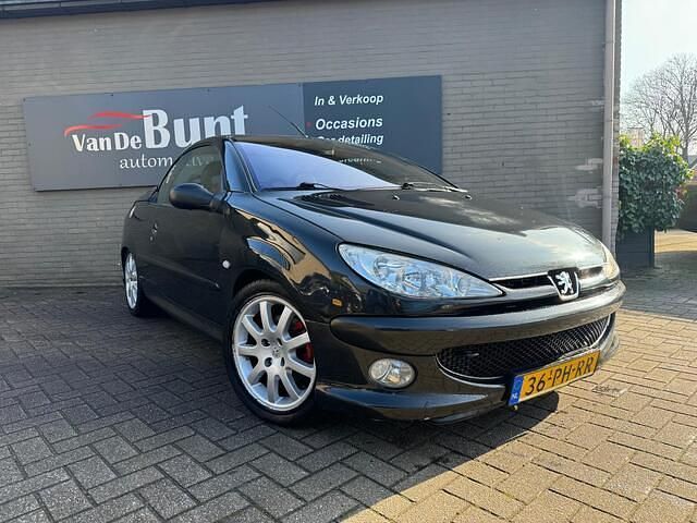 Occasion Peugeot 206 CC 136 PK (100 kW) 2004 Zwart Cabriolet